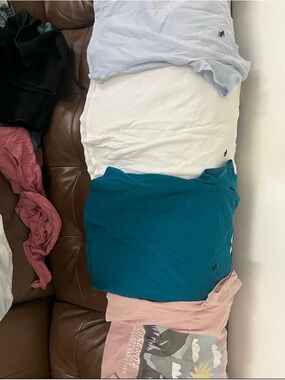 abercrombie kids Tee bundle (18)